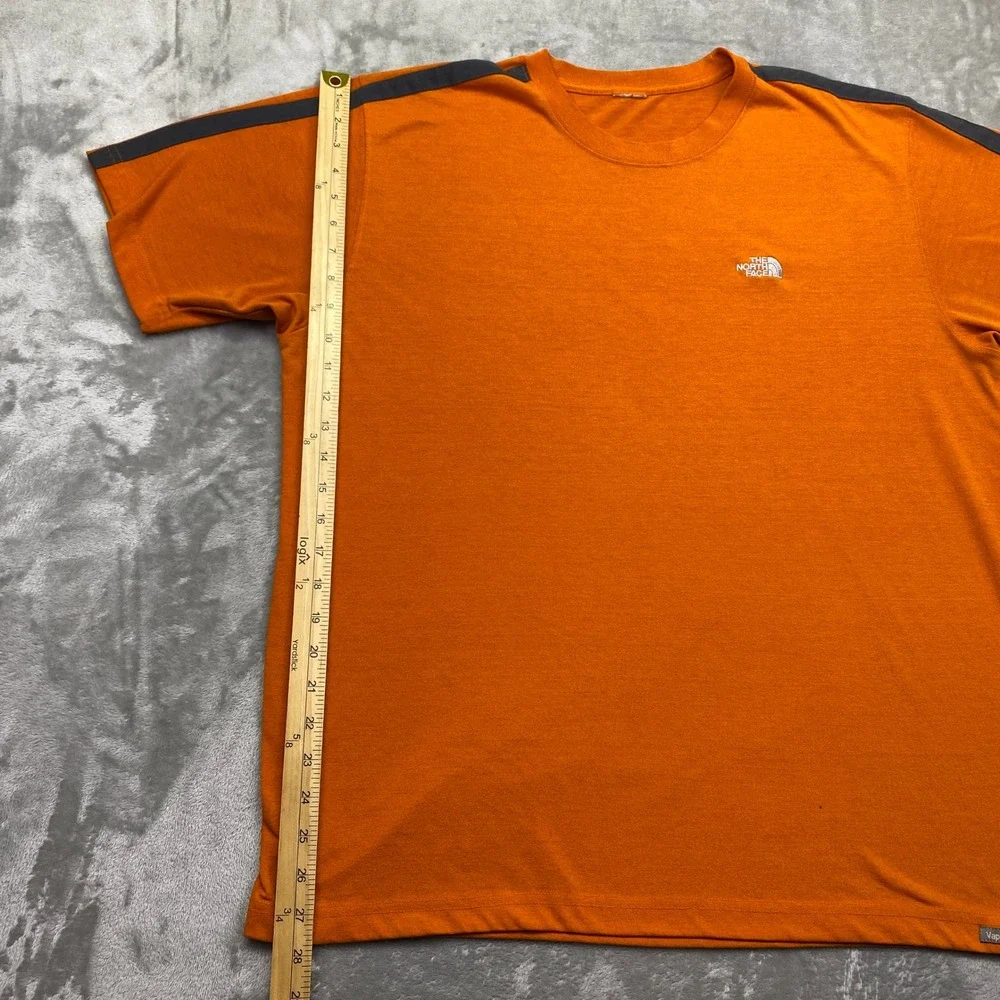 The North Face Orange Short Sleeve T-Shirt Men's Vaporwick Size Large Outdoor‎